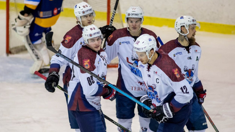 Jelgavas "Zemgale/LLU" hokejisti svin vārtu guvumu. Foto: Guntis Lazdāns/Optibet Hokeja līga