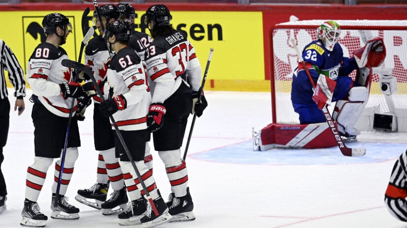 Kanādas hokejisti. Foto: AFP/Scanpix