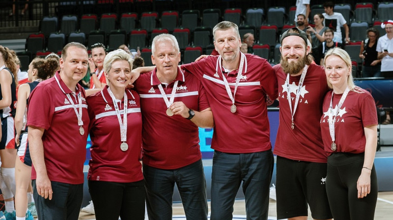 Mārtiņš Zībarts, Anita Mikāle, Aigars Nerips, Guntis Endzels, Edgars Grigorjevs, Beāte Ūzule. Foto: Mārtiņš Zībarts