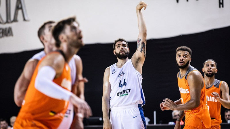 Menijs Suaress. Foto: FIBA