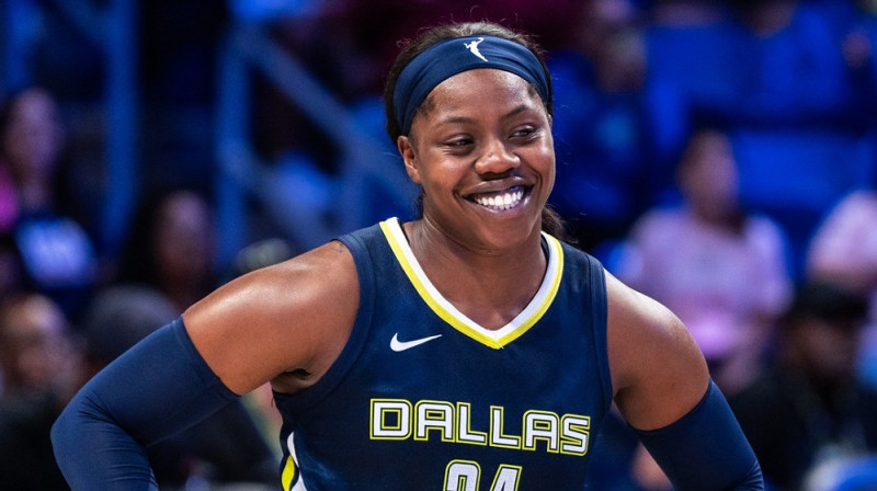 Arike Ogunbovale 2024. gada 12. septembrī. Foto: Dallas Wings