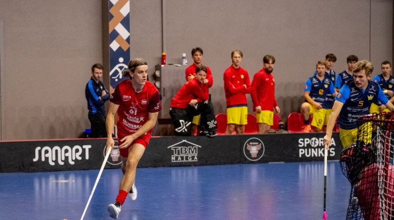 Kevins Šmits pret bijušo komandu nopelnīja piecus rezultativtātes punktus, foto: Floorball.lv