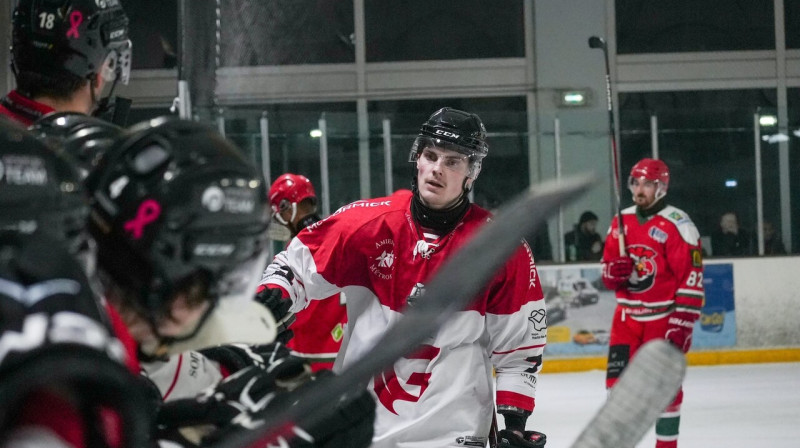 Jānis Švanenbergs pēc vārtu guvuma. Foto: Gauthier Bident/Gothiques d'Amiens