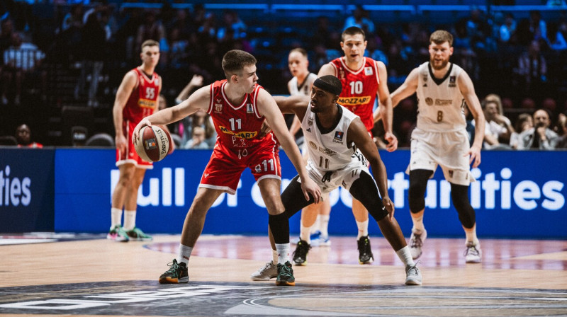 Mirklis no Dubaijas un Čačakas "Borac" spēles. Foto: Dubai Basketball