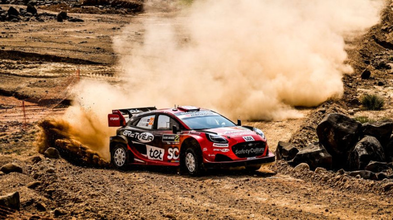 Sesks/Francis. Foto: M-Sport Ford