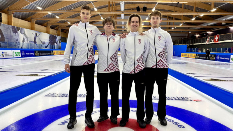 No kreisās: Rihards Janbergs, Deniss Smirnovs, Krišjānis Java, Kristaps Zass
Foto: World Curling
