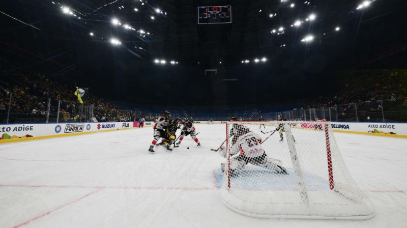 Kadrs no mača Milānas ″Santagiulia″ arēnā Foto: AFP/Scanpix