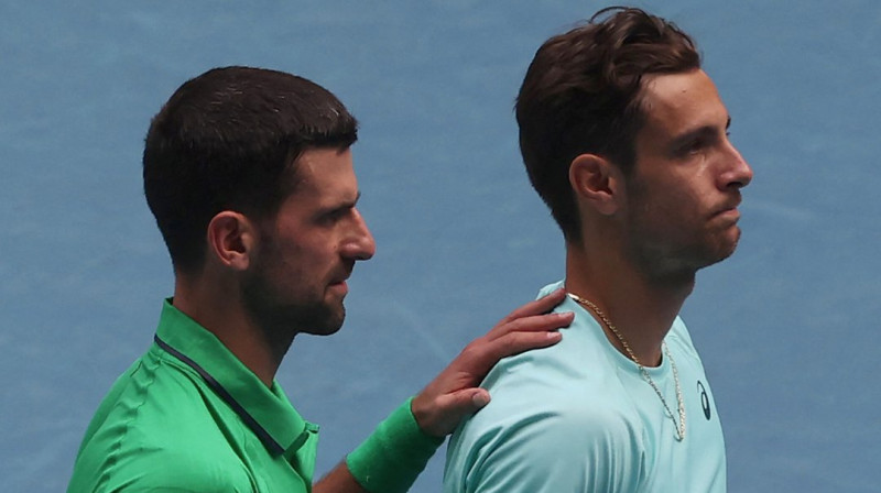 Novaks Džokovičs un Lorenco Muzeti. Foto: Australian Open