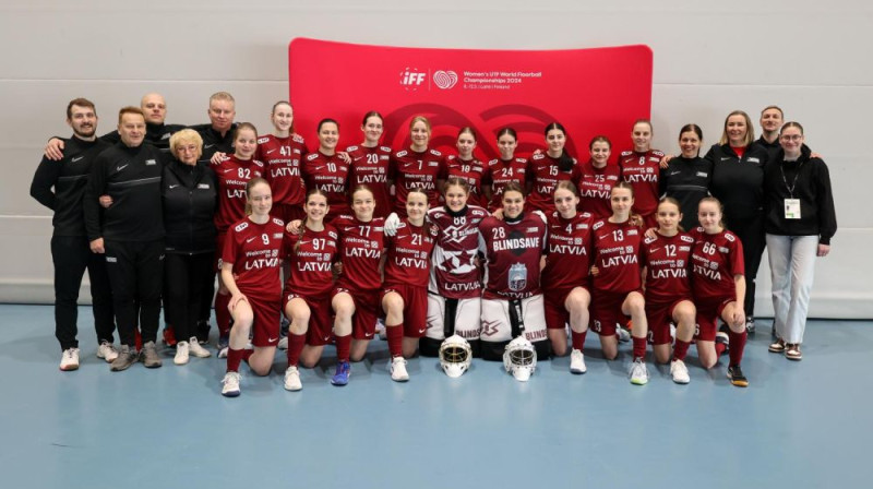 Pirms pusotra gada Latvijas U19 meiteņu izlase ierindojās devītajā vietā pasaulē, foto: Floorball.lv
