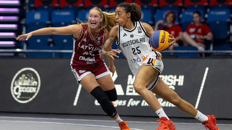 Digna Strautmane un Ama Degbeona 2026. gada 1. jūlijā. Foto: FIBA 3x3