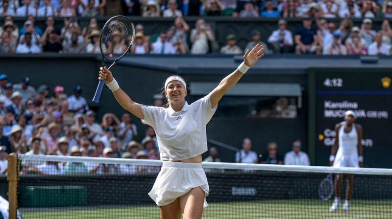 Karolīna Muhova. Foto: Simon Bruty/AELTC, wimbledon.com