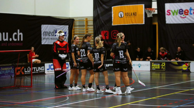 Estere Elbrete (#88) un Kate Meldere (#23), foto: FB Riders DBR