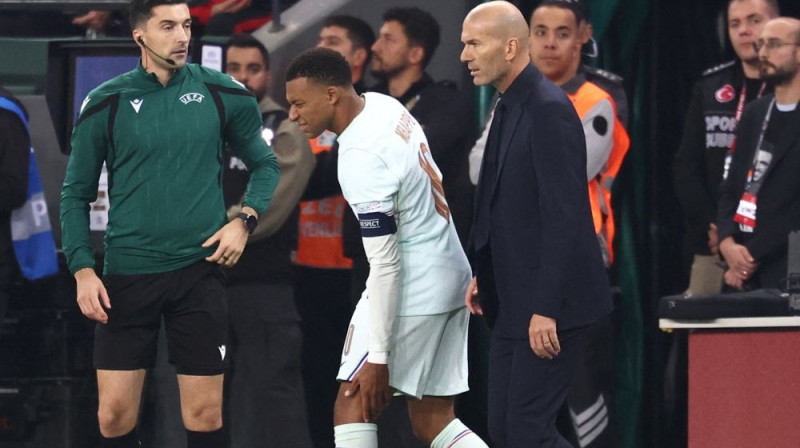 Kiljans Mbapē un Zinedins Zidāns Foto: AFP/Scanpix