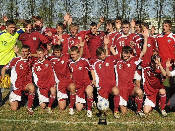 Latvijas U-19 ielaiž četrus vārtus mazākumā, zaudējot Ungārijai