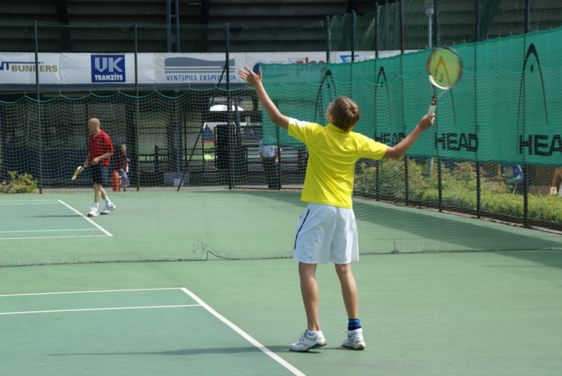Olimpiskā centra "Ventspils" balvas izcīņa tenisā rit pilnā sparā