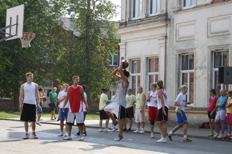 Ziemeļvidzemes ielu basketbola vasara2010 6. posms Valmierā.