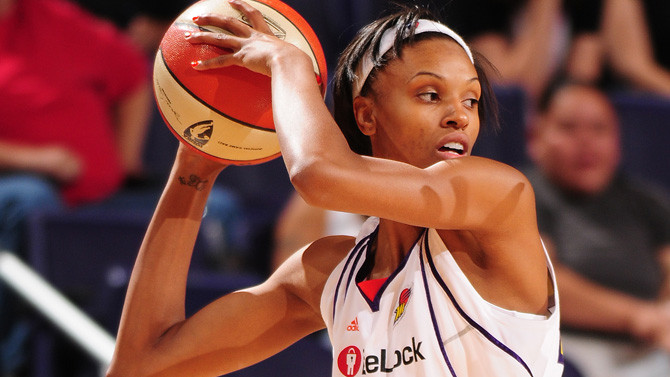 "Dream", "Storm" un "Mercury" iekļūst WNBA pusfinālos