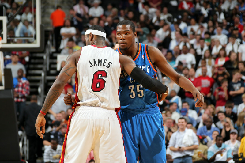 NBA pirmās nedēļas labākie - Džeimss un Durants