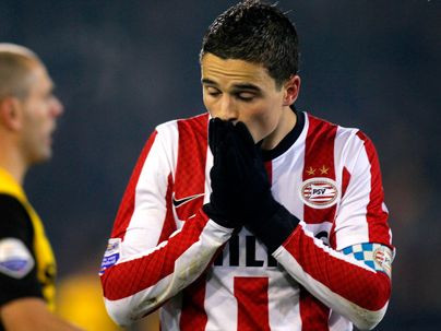 ''NAC Breda'' šokē ''PSV''; čempione ''Twente'' uzvar un panāk līderi
