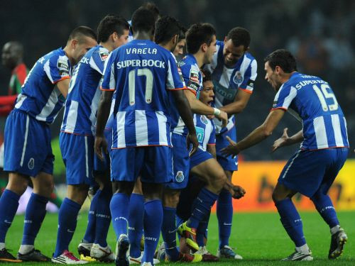 Portugāles čempionāts pusē: "Porto" un "Benfica" šķir astoņi punkti