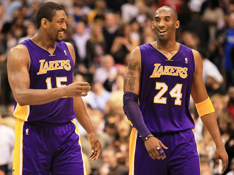 Rietumu grupas milžu cīņā "Lakers" pieveic Dalasu