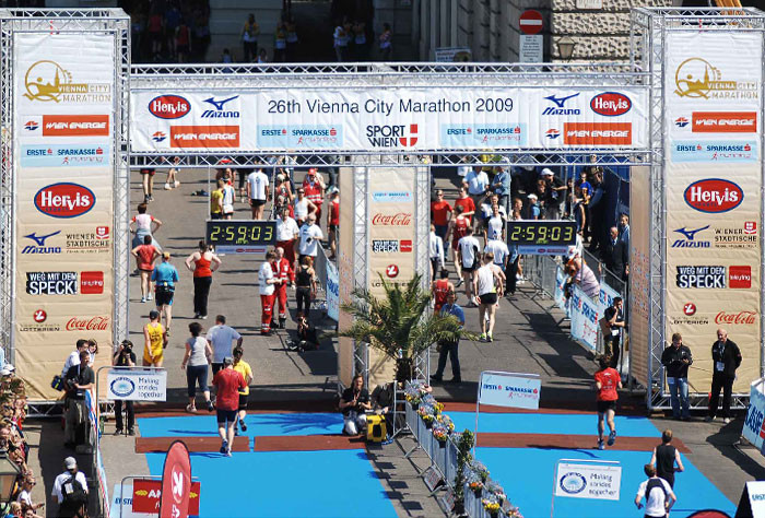 Ilona Marhele Vīnes maratonā 2:50,49.