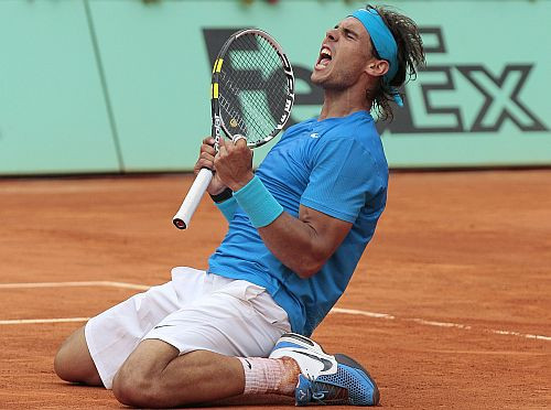 Nadals sesto reizi iekļūst "French Open" finālā