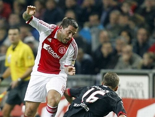 "Ajax" mazākumā izrauj neizšķirtu pret AZ, tomēr atkāpjas uz sesto vietu