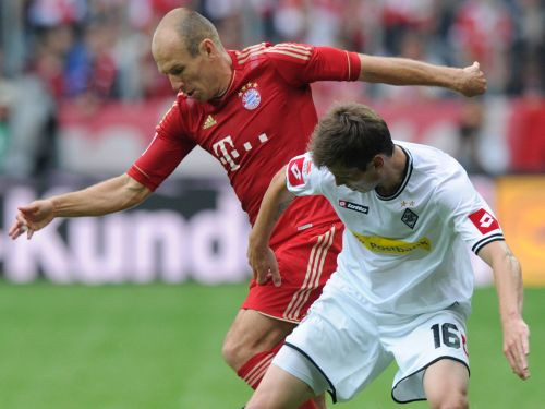 Bundeslīga atsākas ar Menhengladbahas "Borussia" un "Bayern" dueli