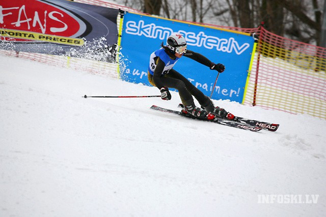 Noskaidroti Latvijas čempioni jauniešiem milzu slalomā