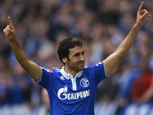 Raulam divi vārti, "Schalke" pārliecinoši uzvar