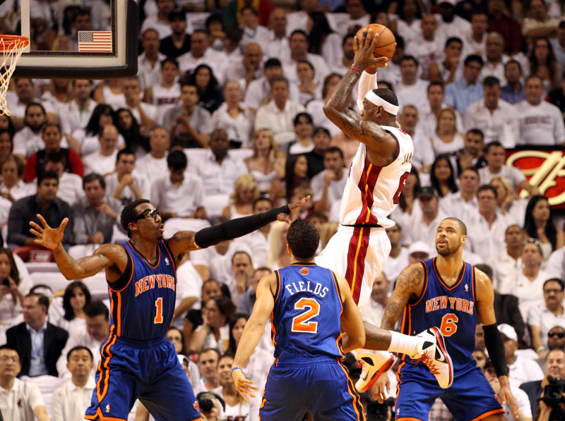 "Heat" piebeidz "Knicks" un iekļūst nākamajā kārtā