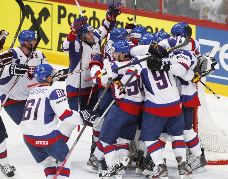 Pasaules čempionātā pusfināli: krievi pret somiem, čehi pret slovākiem