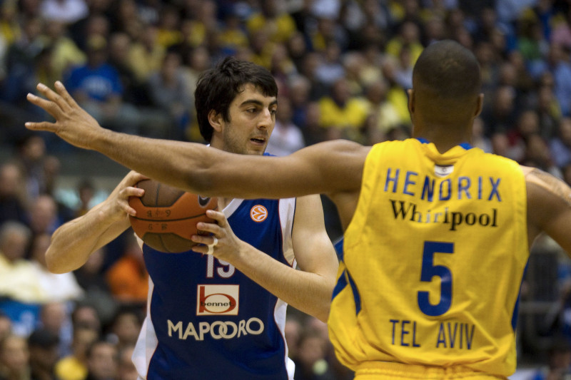 Gruzīnu centrs Šermadini pievienojas "Maccabi"