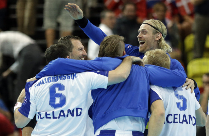 Handbolā Pētersona Islande turpina uzvarēt