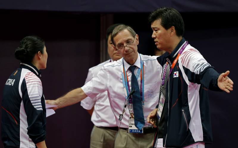 Diskvalificētajām Korejas badmintonistēm samazina sodu