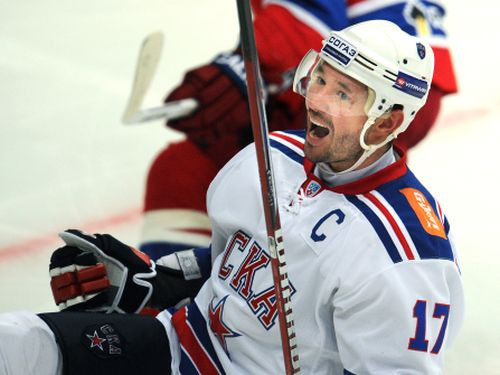 Kovaļčuks neizslēdz palikšanu KHL līdz sezonas beigām