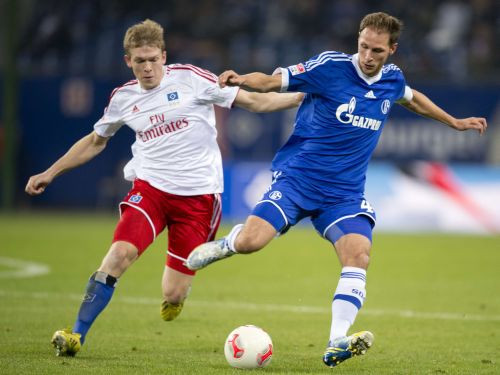 Rudņeva ceturtie vārti sezonā palīdz Hamburgai pieveikt "Schalke"