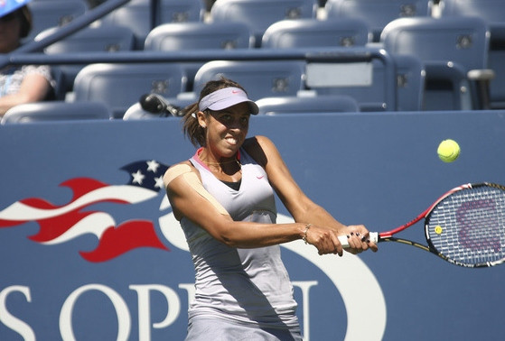 WTA Sidneja: Vozņacki atkal zaudē, Kīsai pirmais ceturtdaļfināls