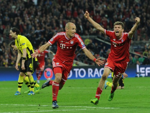 Skaistā finālā Čempionu līgas trofeju iegūst "Bayern"