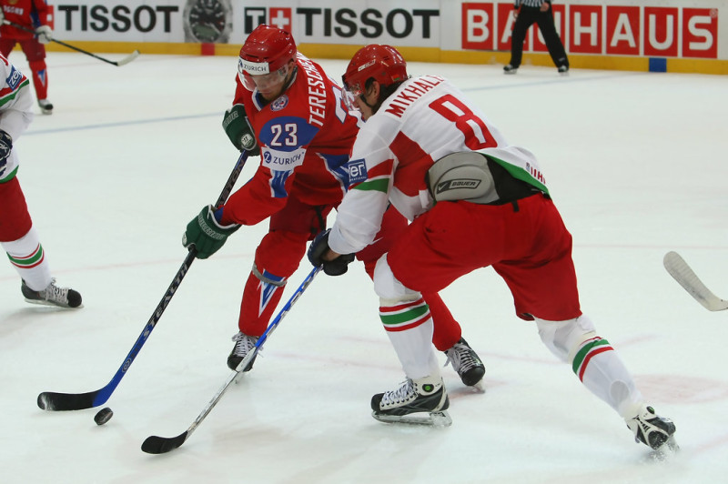 Baltkrievijas izlases uzbrucējs saņem divu gadu diskvalifikāciju
