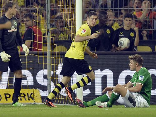 Levandovskis nodrošina Dortmundes "Borussia" uzvaru