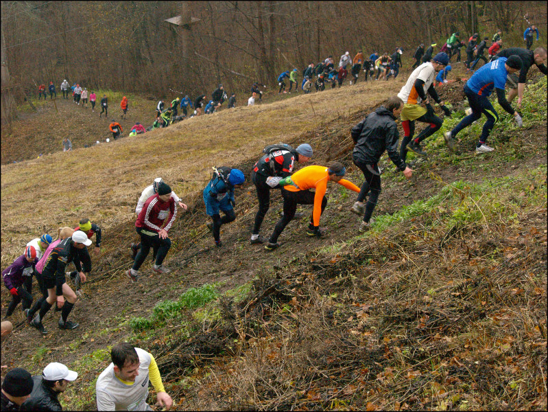 Siguldas kalnu maratonā uzvar Puriņš un Lina