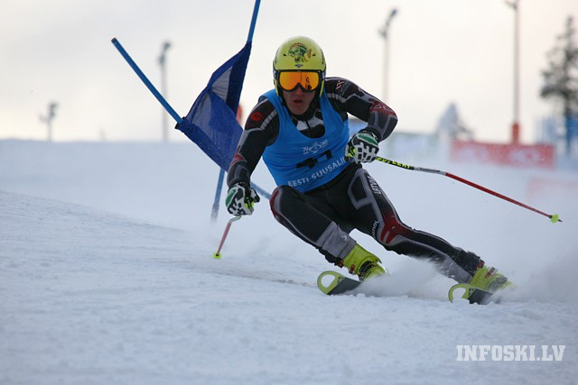Latvijas kalnu slēpotājiem trešā un ceturtā vieta FIS sacensībās