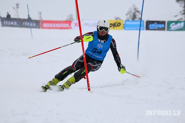 Kalnu slēpotājam K.Zvejniekam vēl viena 4.vieta slalomā Francijā