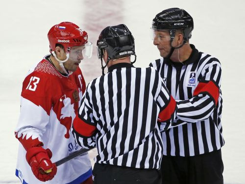 IIHF: ASV-Krievijas mačā tiesneši pieņēma pareizo lēmumu