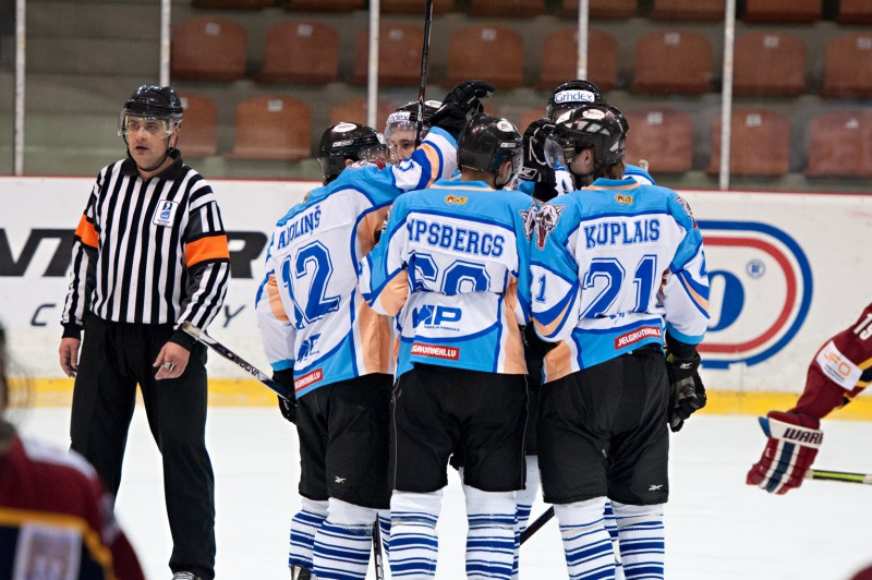 "Ozolnieki/Monarch" un "Rīga/Prizma" uzvar arī otrajā sērijas spēlē