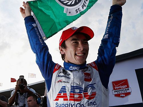 Takuma Sato startēs no "pole position" pirmajā IndyCar posmā