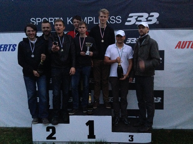 "LeMans" kartinga sacīkstēs "s/k 333" trasē uzvar "SNB Racing" komanda