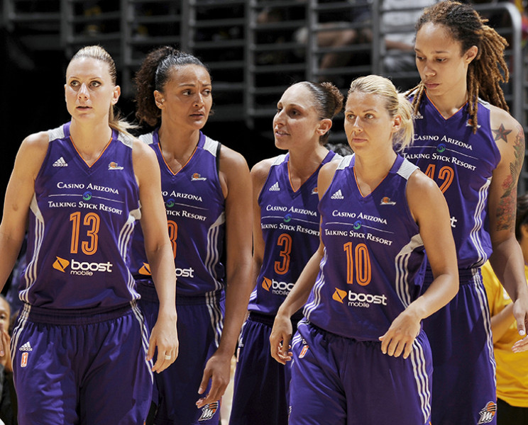 Grainere danko, Jēkabsone-Žogota un "Mercury" iekļūst WNBA pusfinālā